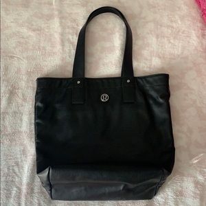 LULULEMON mantra tote bag